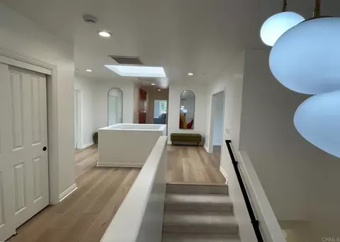 Entry Way - 4305 Manchester Ave, Encinitas, CA 92024 photo 6 of 10