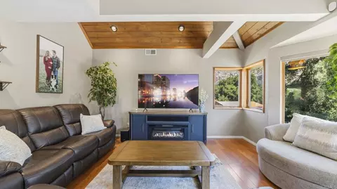 Living - 25552 Pappas Rd, Ramona, CA 92065 photo 1 of 3