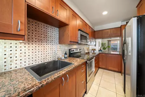 Kitchen - 542 Beverly Pl, San Marcos, CA 92078 photo 1 of 3