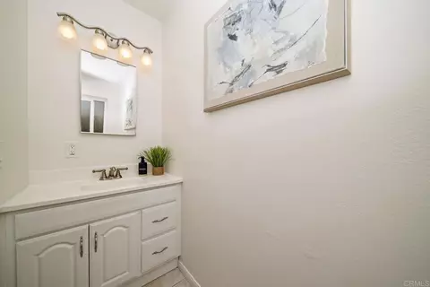Bath - 542 Beverly Pl, San Marcos, CA 92078 photo 1 of 2