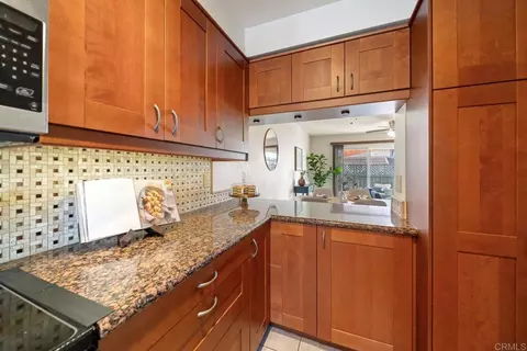 Kitchen - 542 Beverly Pl, San Marcos, CA 92078 photo 2 of 3