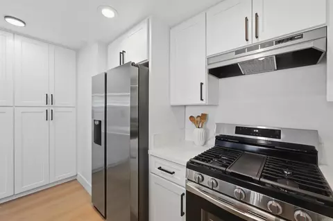 Kitchen - 376 Forest Pl, Vista, CA 92083 photo 3 of 8