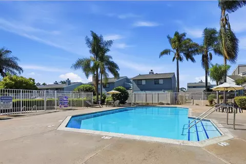 Exterior - 376 Forest Pl, Vista, CA 92083 photo 2 of 6