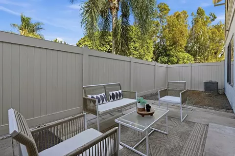 Exterior - 376 Forest Pl, Vista, CA 92083 photo 1 of 6