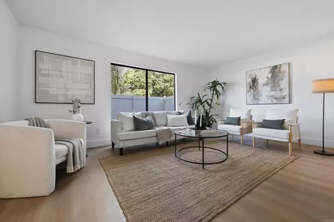 Living - 376 Forest Pl, Vista, CA 92083 photo 4 of 6