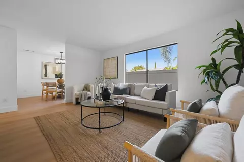 Living - 376 Forest Pl, Vista, CA 92083 photo 2 of 6