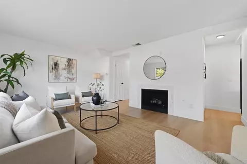 Living - 376 Forest Pl, Vista, CA 92083 photo 5 of 6