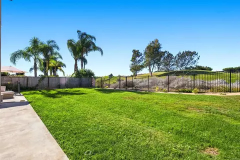 Exterior - 1077 Village Dr, Oceanside, CA 92057 photo 13 of 14