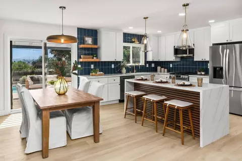925 Maryland Dr, Vista, CA 92083