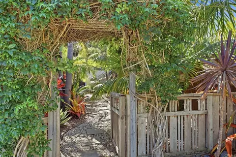 Exterior - 637 Sparta Dr, Encinitas, CA 92024 photo 5 of 21