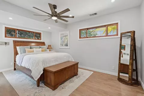 Bedroom - 637 Sparta Dr, Encinitas, CA 92024 photo 2 of 8
