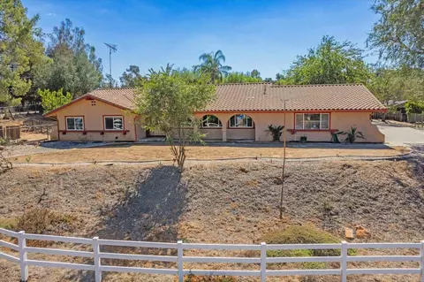 Exterior - 1205 Alice St, Ramona, CA 92065 photo 4 of 21