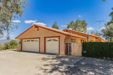 Exterior - 1205 Alice St, Ramona, CA 92065 photo 6 of 21