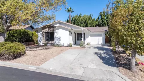 838 Loganberry Ct, San Marcos, CA 92069