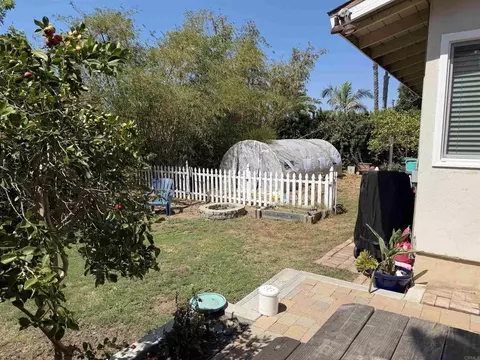 1040 Golden Rd, Encinitas, CA 92024 photo 4