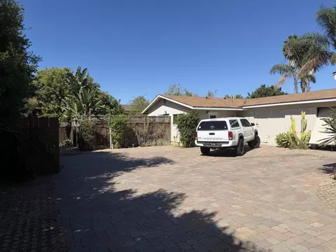 1040 Golden Rd, Encinitas, CA 92024 photo 2