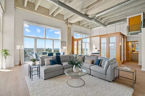 Living - 550 Seagaze Dr #29, Oceanside, CA 92054 photo 1 of 4