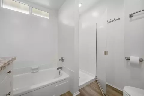 Bath - 4 Windwood, Irvine, CA 92604 photo 3 of 5