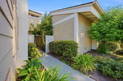 Exterior - 4 Windwood, Irvine, CA 92604 photo 10 of 11