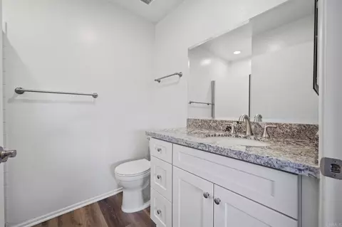 Bath - 4 Windwood, Irvine, CA 92604 photo 4 of 5