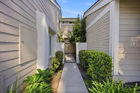 Exterior - 4 Windwood, Irvine, CA 92604 photo 11 of 11