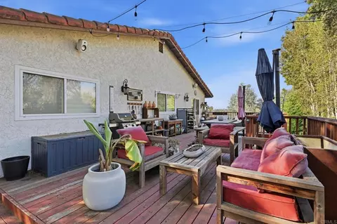 Exterior - 320 Apollo Dr, Vista, CA 92084 photo 9 of 9