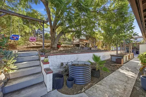 Exterior - 320 Apollo Dr, Vista, CA 92084 photo 1 of 9