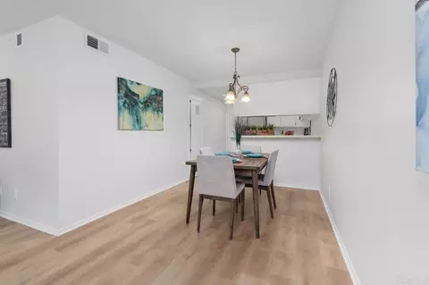 Dining - 9821 Caspi Gardens Way #2, Santee, CA 92071 photo 1 of 1