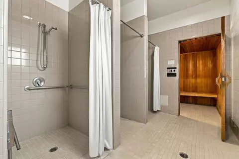 Bath - 44802 Adam Ln, Temecula, CA 92592 photo 3 of 3