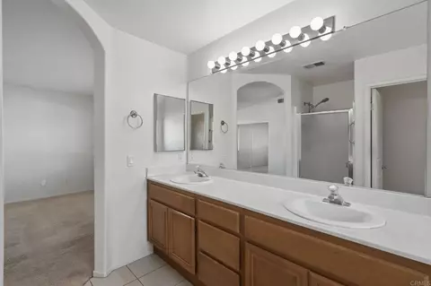 Bath - 10260 Pinon Pl, Lakeside, CA 92040 photo 1 of 4