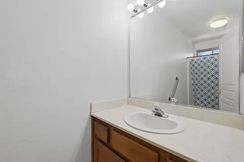 Bath - 10260 Pinon Pl, Lakeside, CA 92040 photo 4 of 4