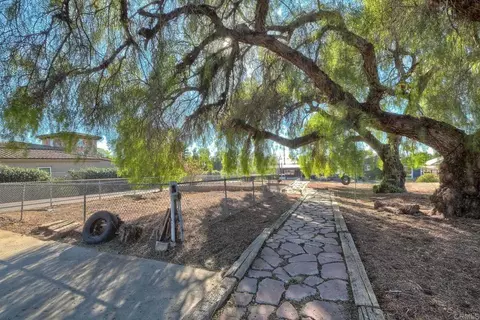 Exterior - 1503 Independence Way, Vista, CA 92084 photo 9 of 18