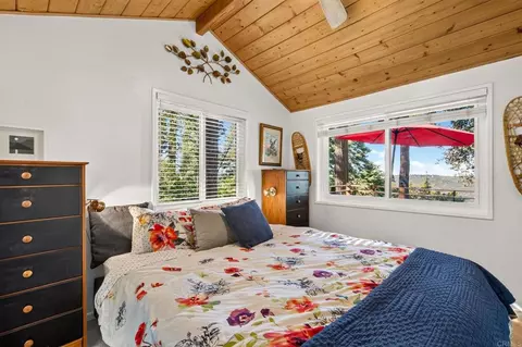 Bedroom - 22136 Crestline Rd, Palomar Mountain, CA 92060 photo 2 of 4