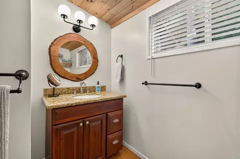Bath - 22136 Crestline Rd, Palomar Mountain, CA 92060 photo 1 of 2
