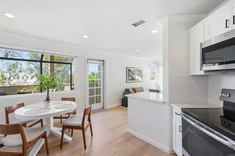 Dining - 3475 Paseo De Brisas #41, Oceanside, CA 92056 photo 4 of 4
