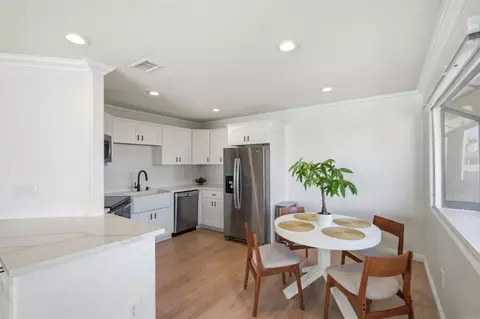 Dining - 3475 Paseo De Brisas #41, Oceanside, CA 92056 photo 3 of 4