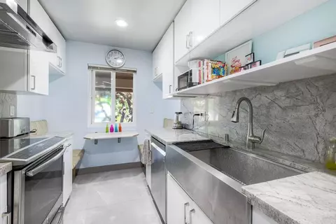 6495 Bell Bluff Ave, San Diego, CA 92119