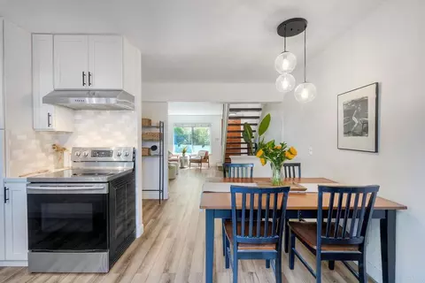 Dining - 981 N Vulcan Ave #4, Encinitas, CA 92024 photo 4 of 4