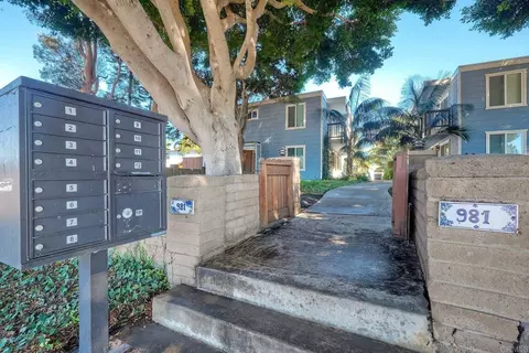 Exterior - 981 N Vulcan Ave #4, Encinitas, CA 92024 photo 6 of 7