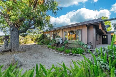 Exterior - 820 E 5th Ave #-, Escondido, CA 92025 photo 4 of 22