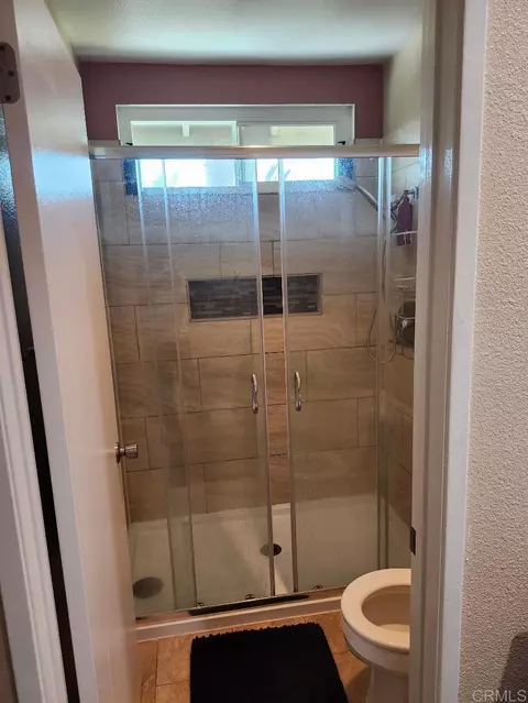 Bath - 929 Goleta St, Oceanside, CA 92057 photo 5 of 7
