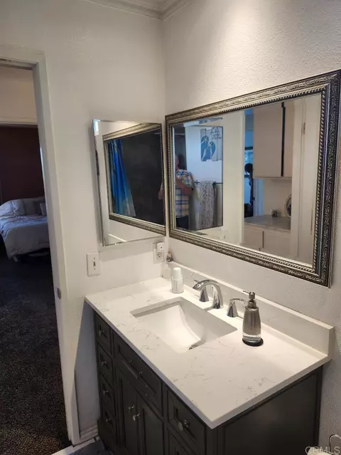 Bath - 929 Goleta St, Oceanside, CA 92057 photo 6 of 7