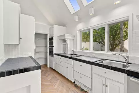 Kitchen - 4616 Rancho Reposo, Del Mar, CA 92014 photo 1 of 2