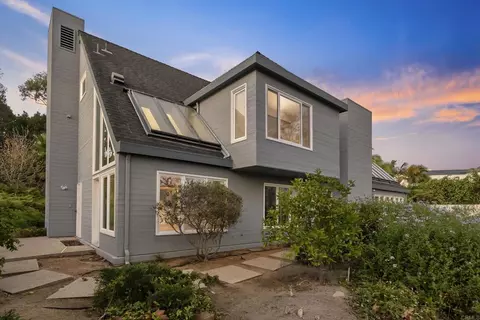 Exterior - 4616 Rancho Reposo, Del Mar, CA 92014 photo 2 of 10