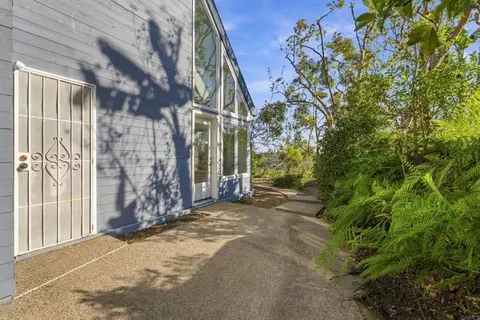 Exterior - 4616 Rancho Reposo, Del Mar, CA 92014 photo 7 of 10