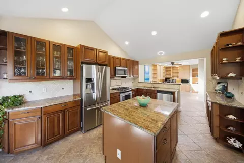 Kitchen - 4878 Galicia Way, Oceanside, CA 92056 photo 2 of 4