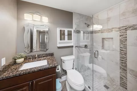 Bath - 4878 Galicia Way, Oceanside, CA 92056 photo 3 of 3