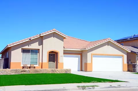 11728 Trailwood St, Victorville, CA 92392