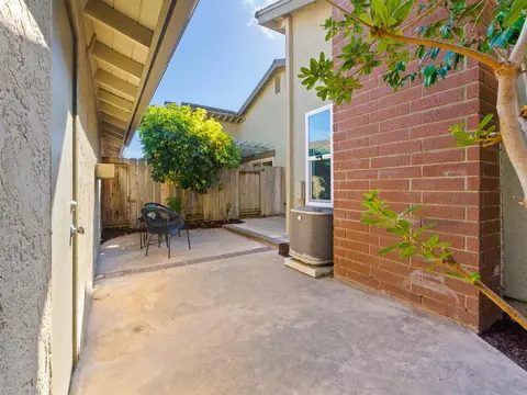 Exterior - 631 Persimmon Way, Oceanside, CA 92058 photo 3 of 8