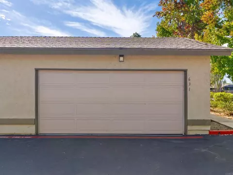 Exterior - 631 Persimmon Way, Oceanside, CA 92058 photo 5 of 8